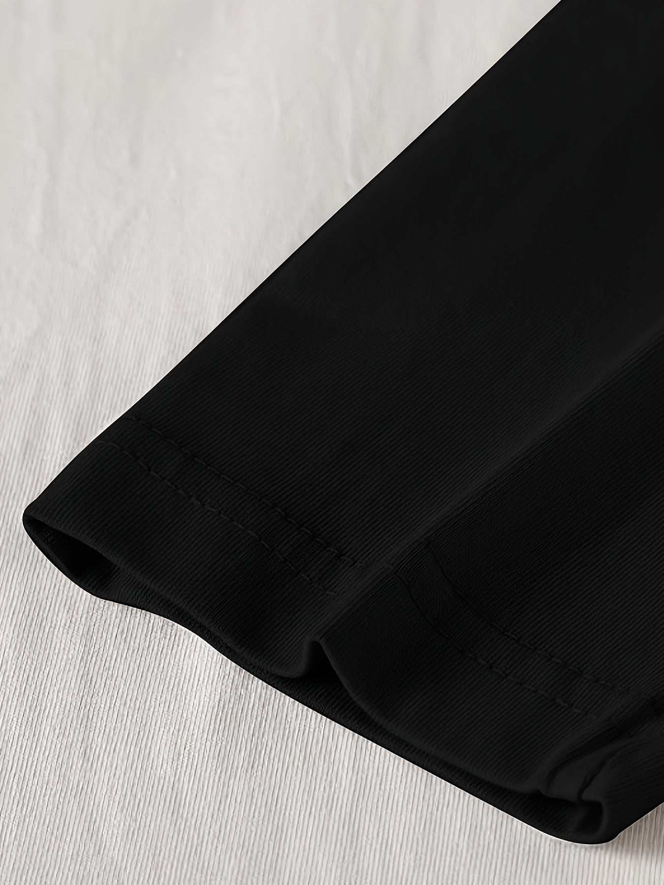 Gradient Chic Crew Neck Long Sleeve T-Shirt for Men - Vibrant Spade Print, Soft Fabric, Spring and Fall Outdoor Wear, Ideal Gift for Him