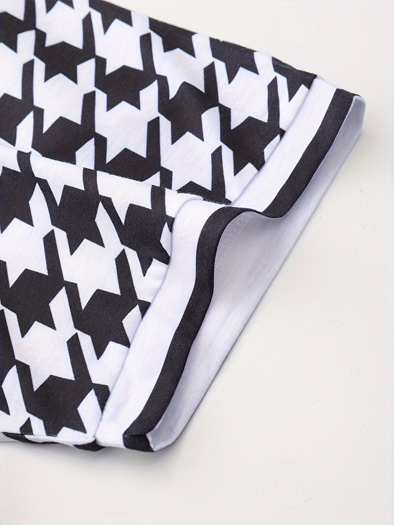 Houndstooth Pattern Print Men's Short Sleeve T-shirt, Fashion Trendy Versatile T-shirt for Men Daily Wear And Commuting